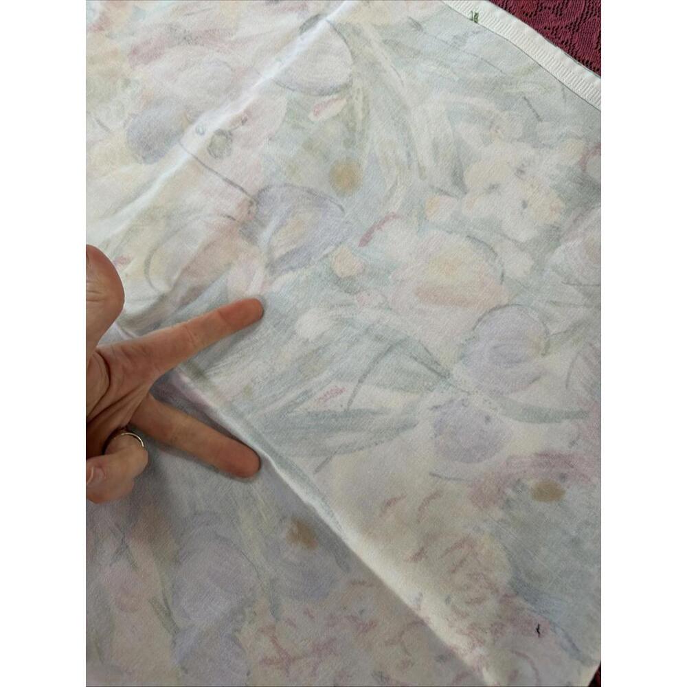 Vtg Table Runner Pastel Floral Monet Style Farmhouse Spring Summer 29x52” - Picture 7 of 9